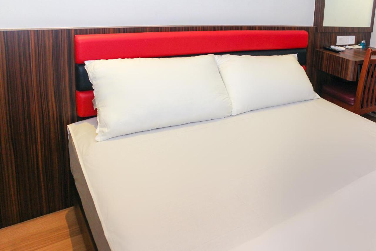 Oyo 90027 Happy Hotel Johor Bahru Dış mekan fotoğraf