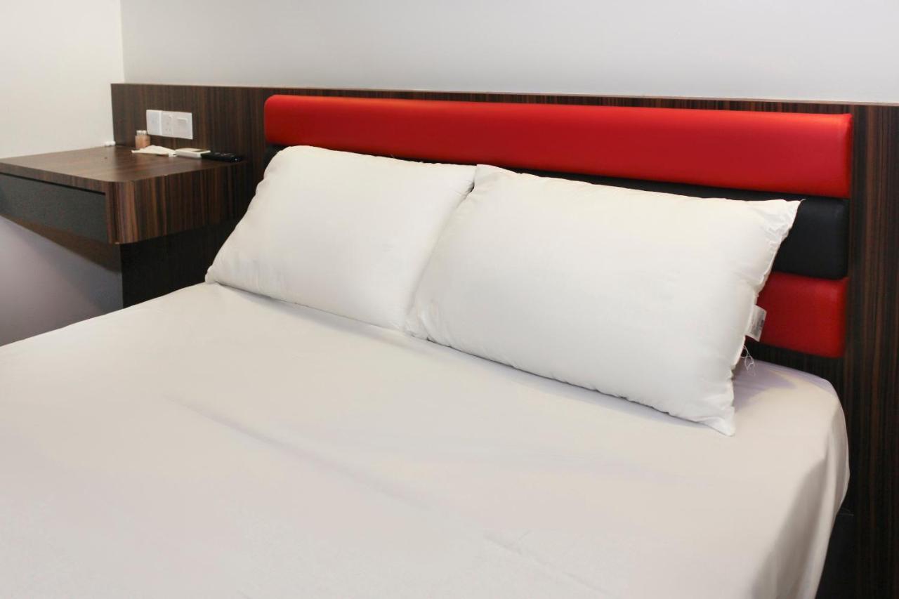 Oyo 90027 Happy Hotel Johor Bahru Dış mekan fotoğraf