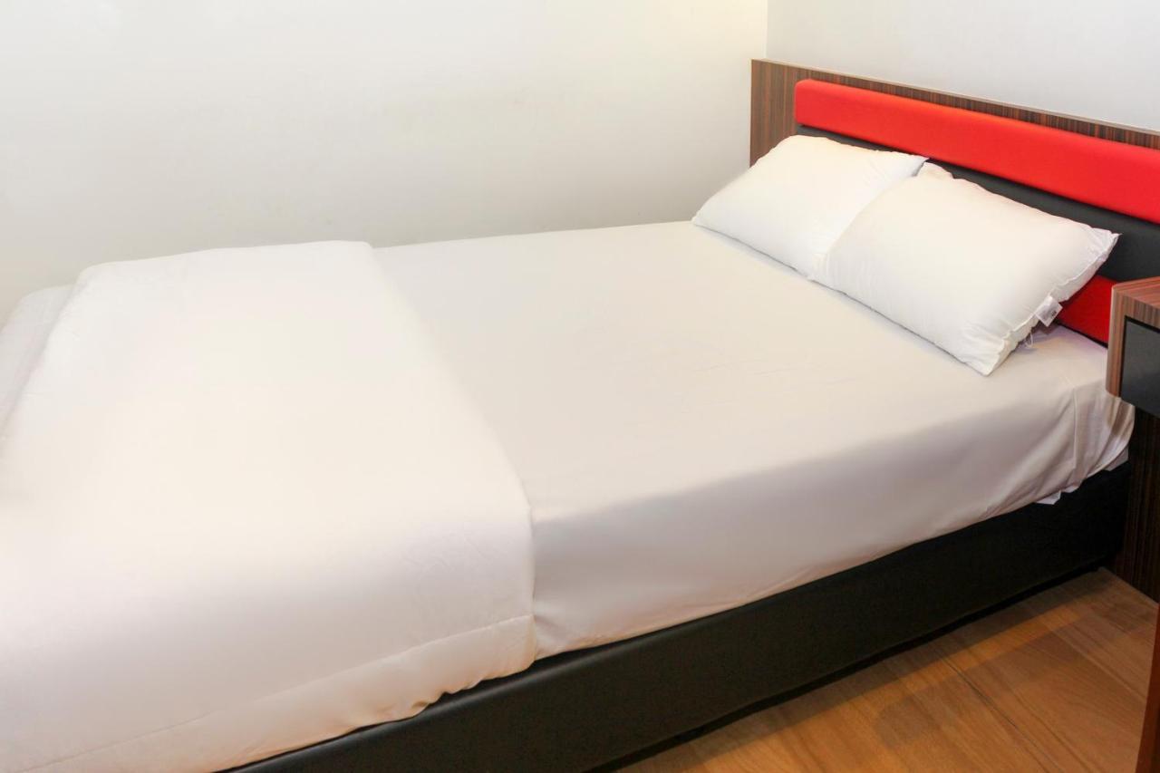 Oyo 90027 Happy Hotel Johor Bahru Dış mekan fotoğraf