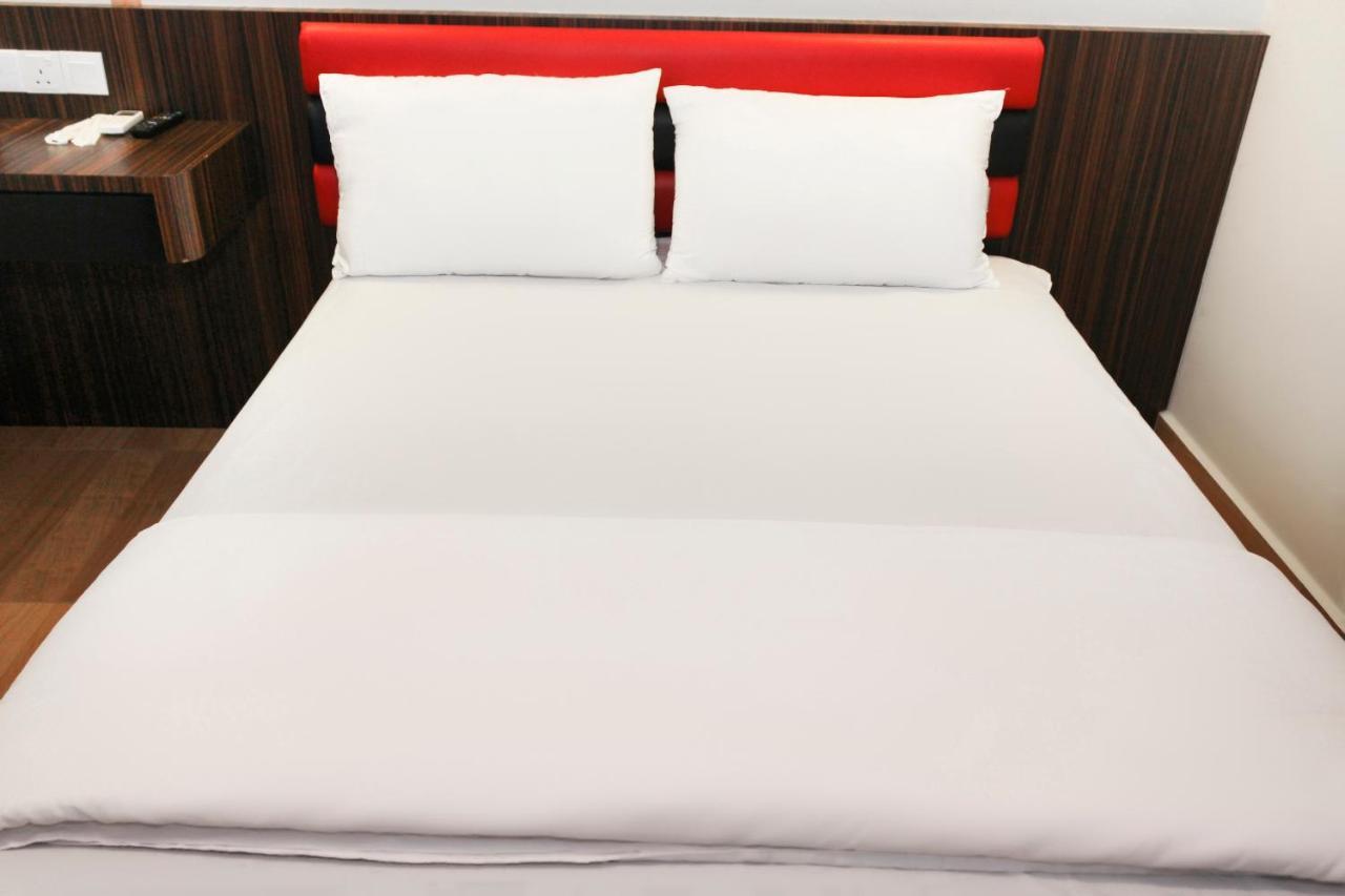 Oyo 90027 Happy Hotel Johor Bahru Dış mekan fotoğraf